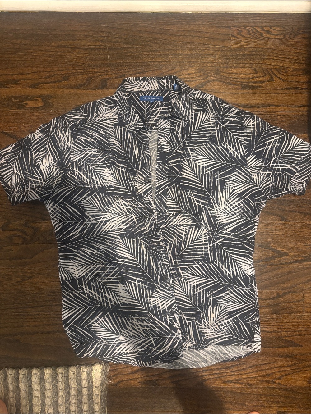 Vince Camuto Navy and White Palm-Print Short-Sleeve Button-Down Shirt